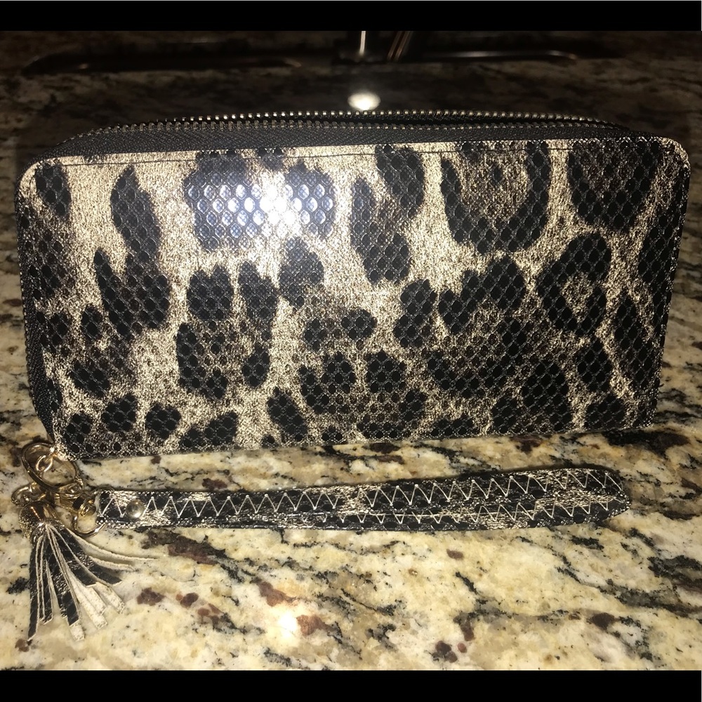 Animal print wristlet!